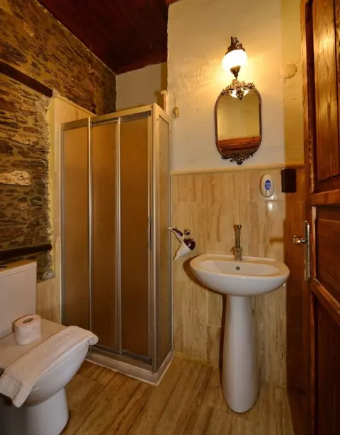 Шириндже: Sihirbazın Evi