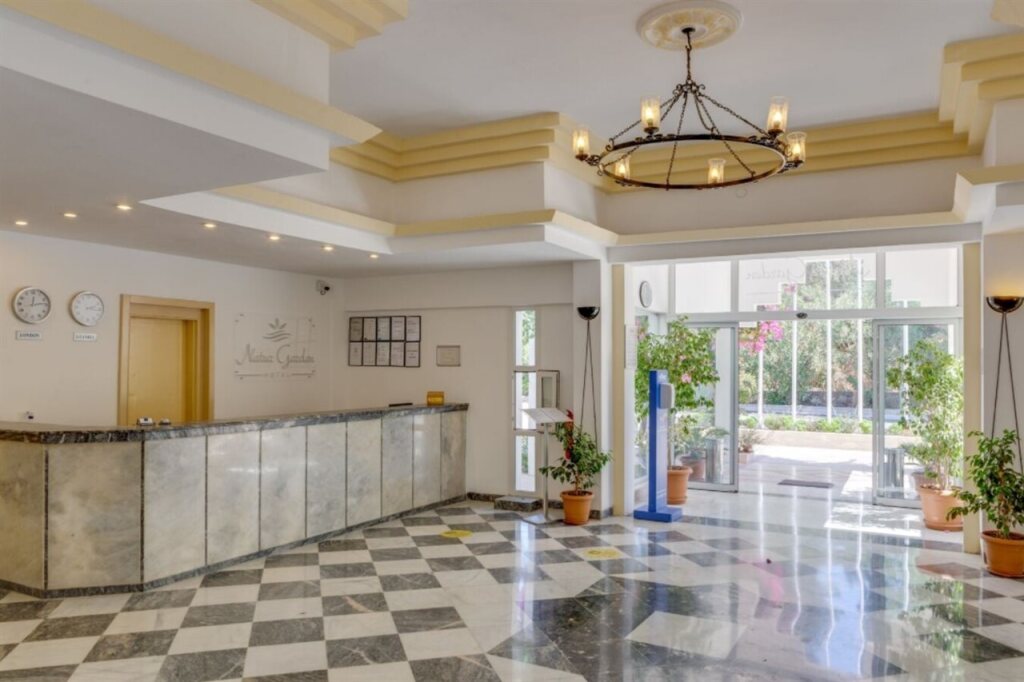 Битез: Natur Garden Hotel