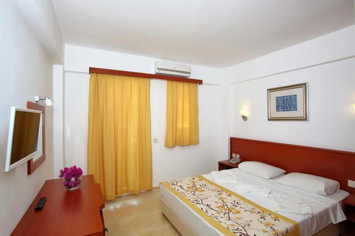 Битез: Natur Garden Hotel