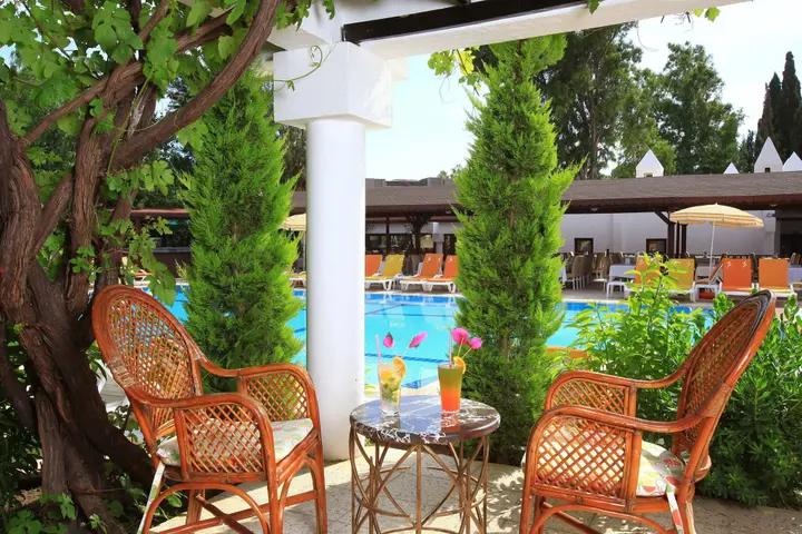 Битез: Natur Garden Hotel
