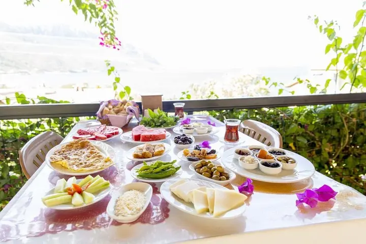 Кумлюбюк: Söğüt ada pansiyon