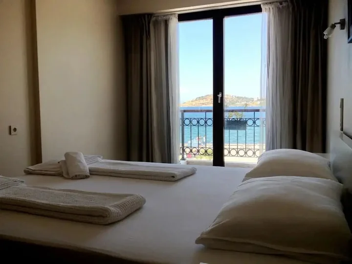 Helvaci: Nemrut Bay Otel