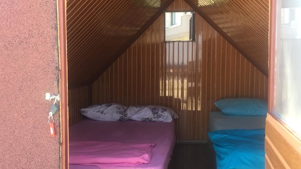 Гузеляли: Mola Camping