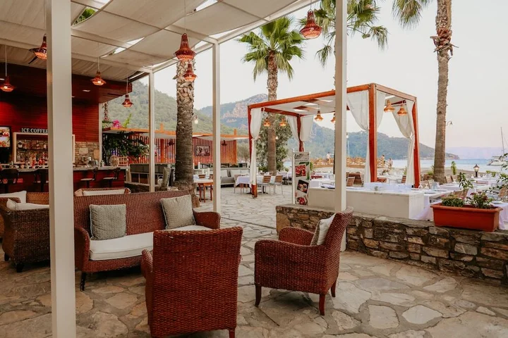 Кумлюбюк: Ekincik Beach Hotel