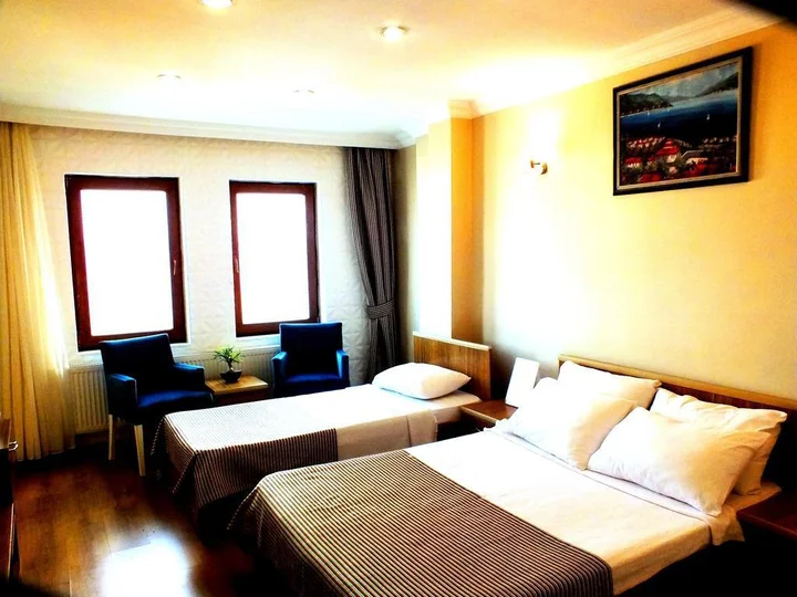 Эджеабат: Ece Hotel