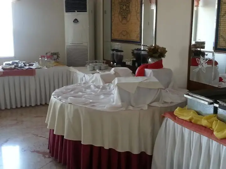Измир: Dokuz Eylul Hotel