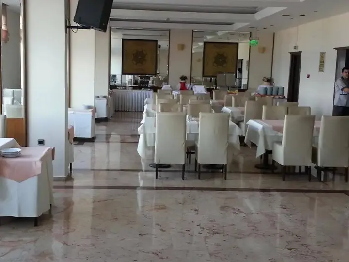 Измир: Dokuz Eylul Hotel