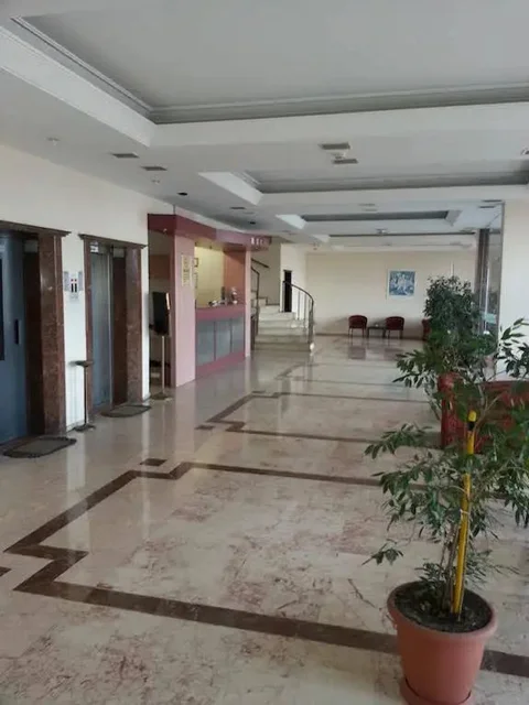 Измир: Dokuz Eylul Hotel