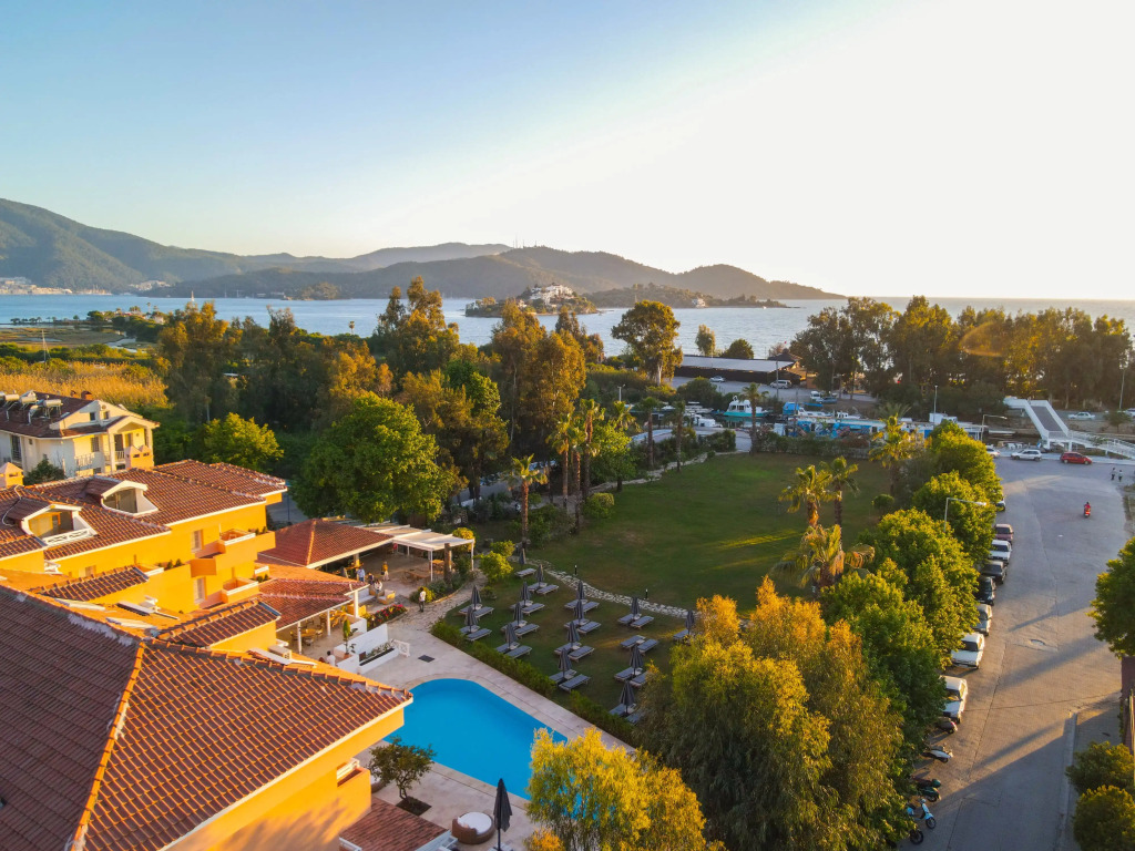 carousel image 0