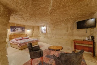 Гёреме: Avlu Cave House