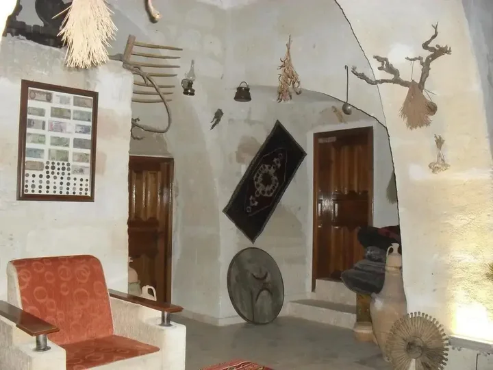 Гёреме: Avlu Cave House