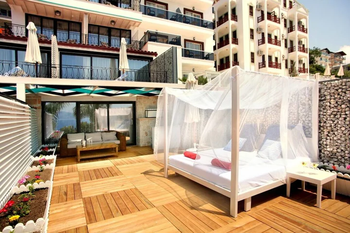 Каш: Nur Beach Hotel