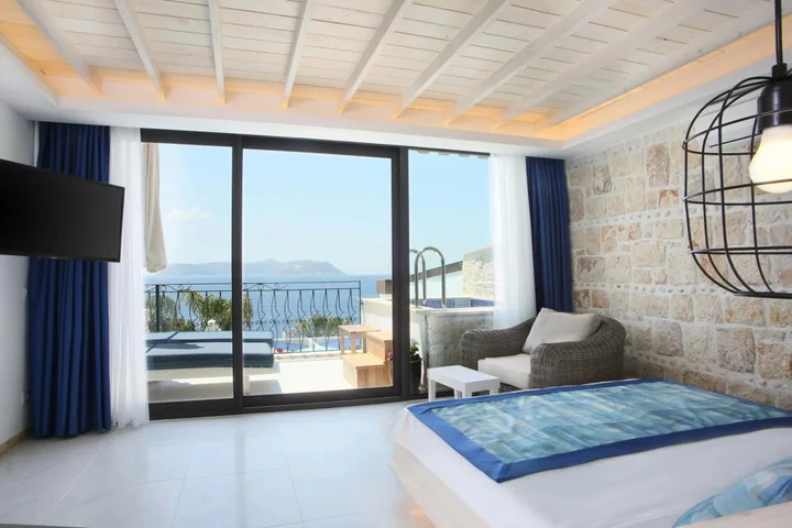 Каш: Nur Beach Hotel