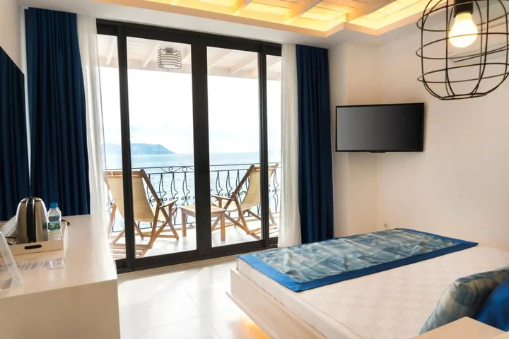 Каш: Nur Beach Hotel