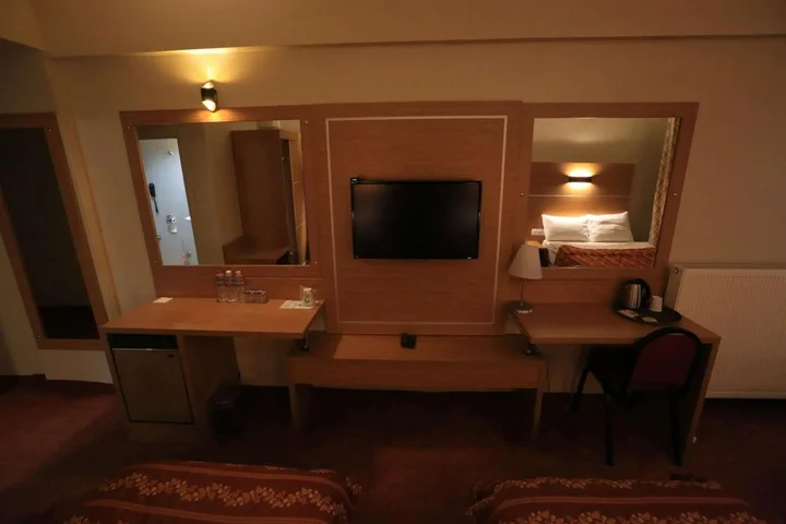 Бозуюк: Cali Hotel