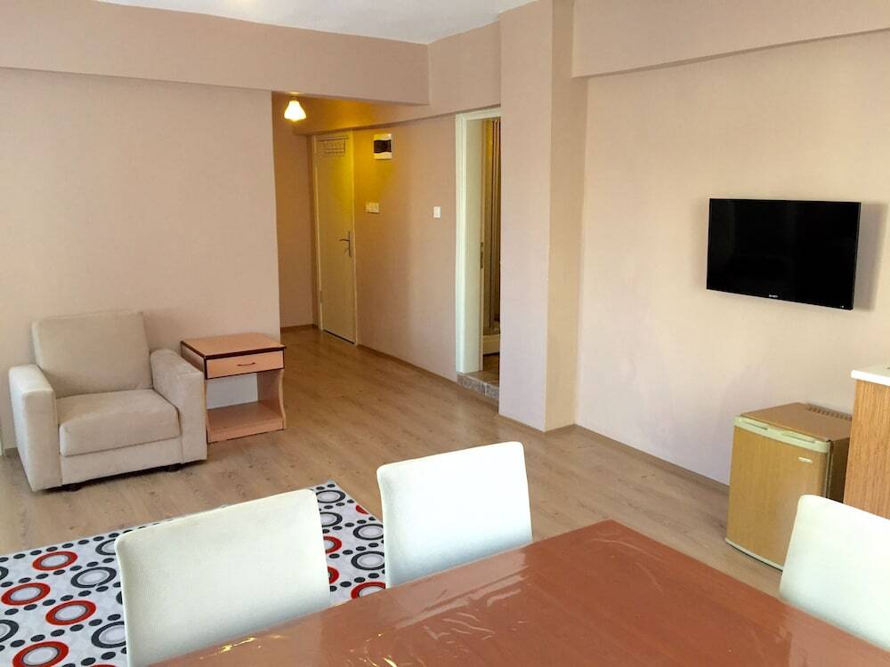 Корлу: Elit Apartments