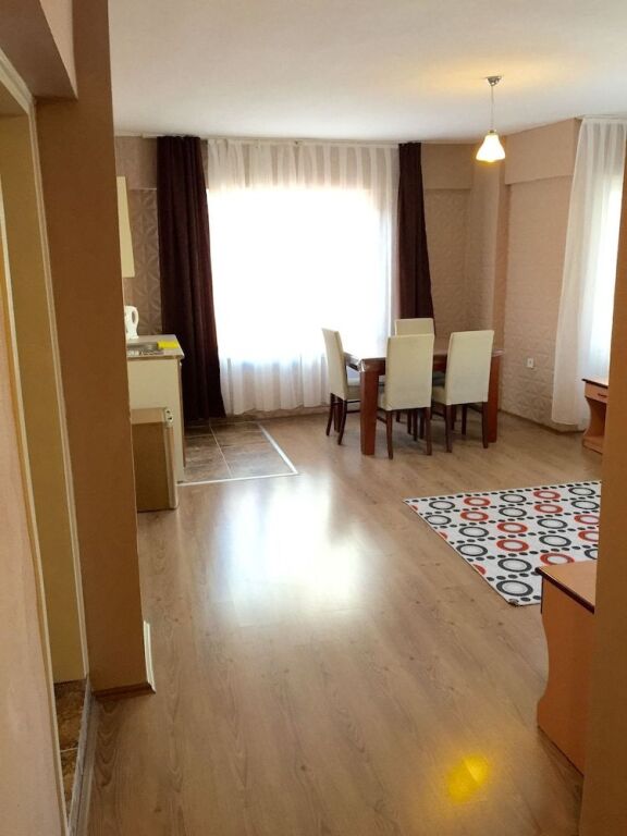 Корлу: Elit Apartments