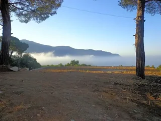 Кумлуджа: Farmhill