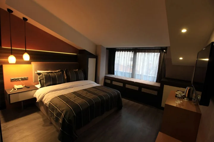Эскишехир: The Black Hotel