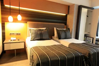 Эскишехир: The Black Hotel