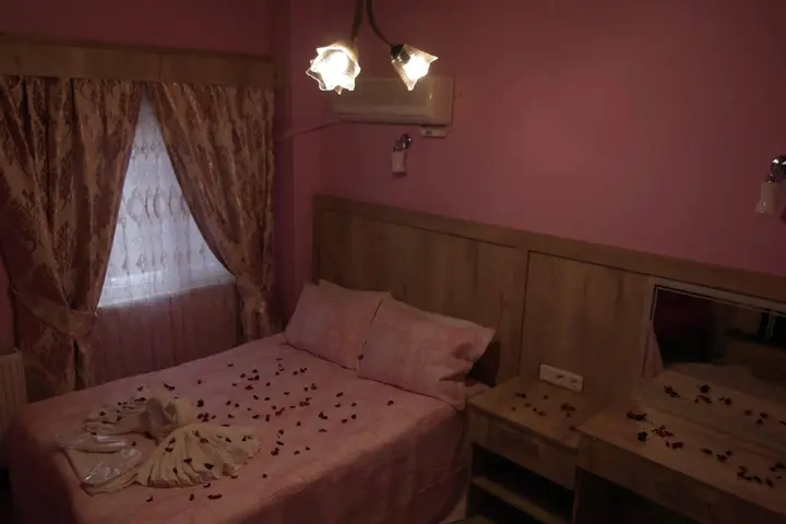Сайл: Armoni Motel Agva