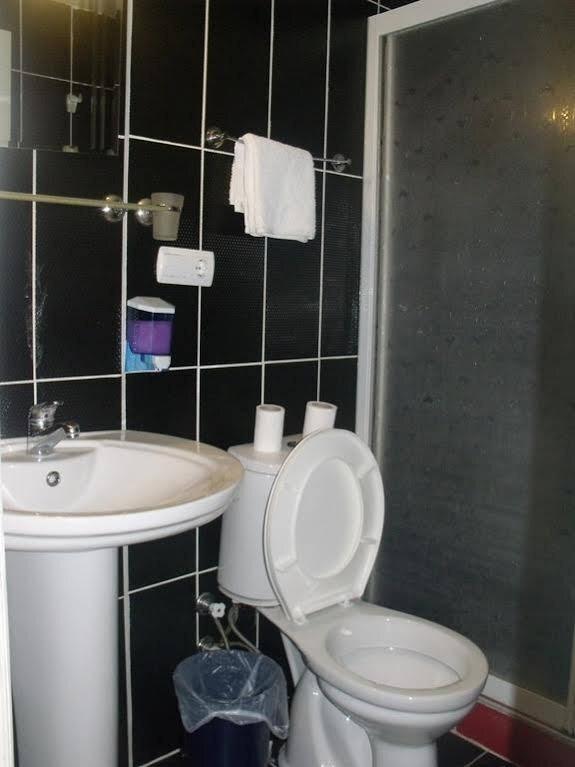 Адана: Evim Otel