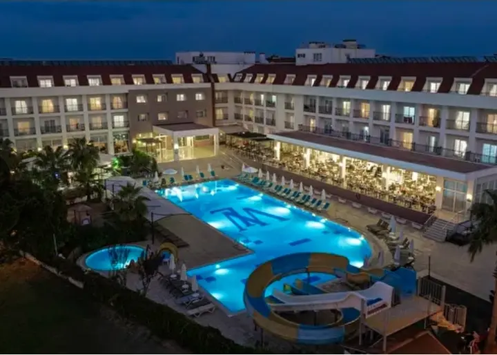 Чамьюва: White Lilyum Hotel
