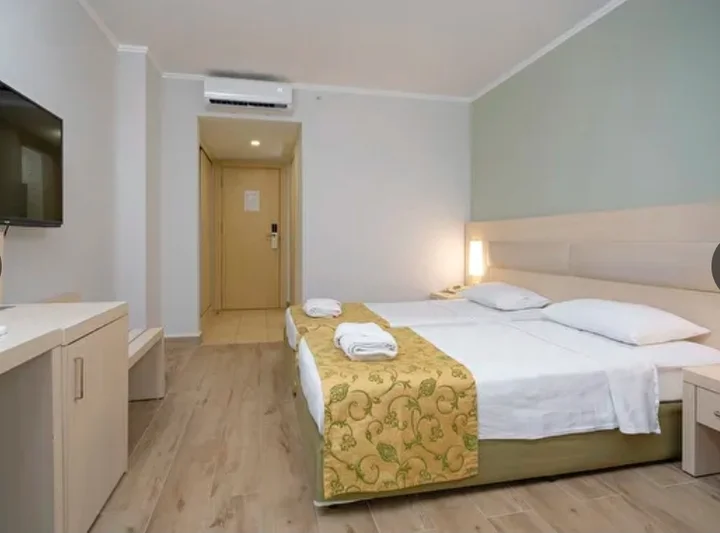 Чамьюва: White Lilyum Hotel