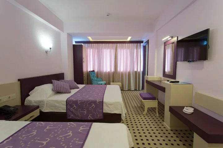 Измир: Izan Hotel
