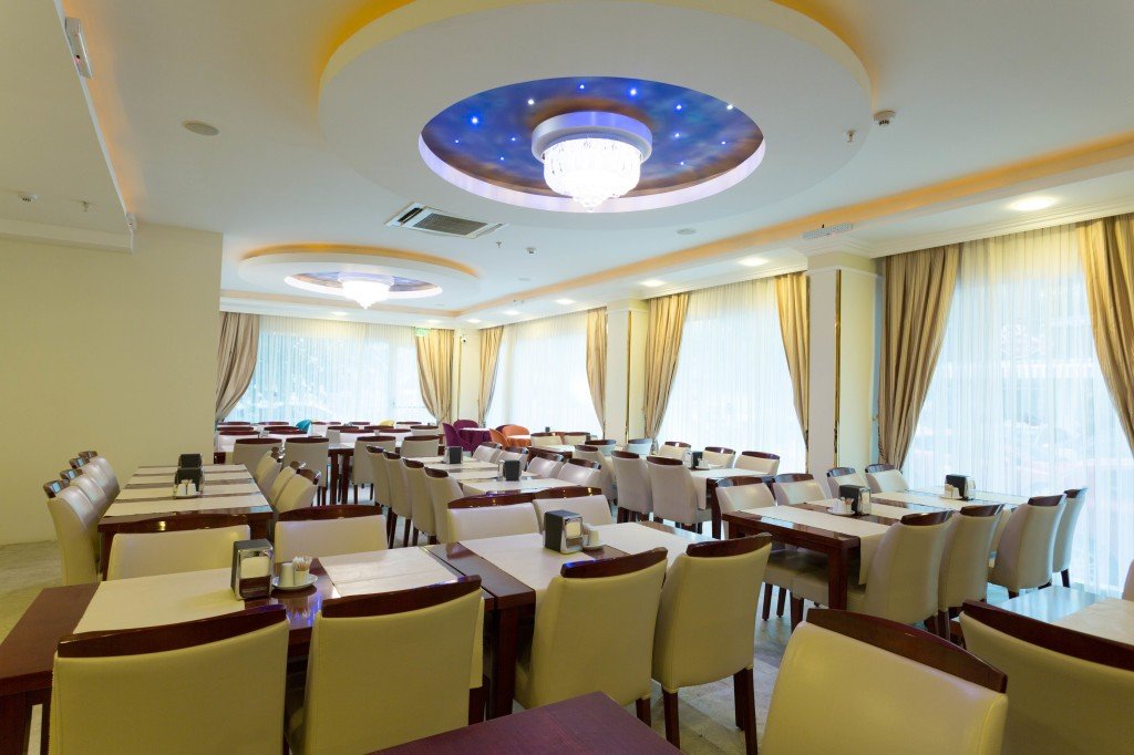 Измир: Izan Hotel