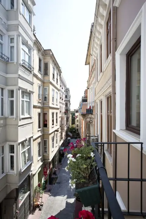 Стамбул: SNOG Rooms & Suites