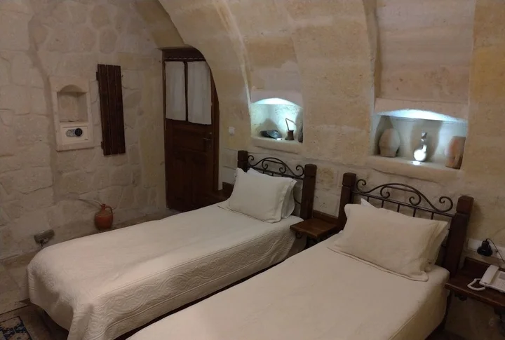 Гёреме: Osmanbey Cave House