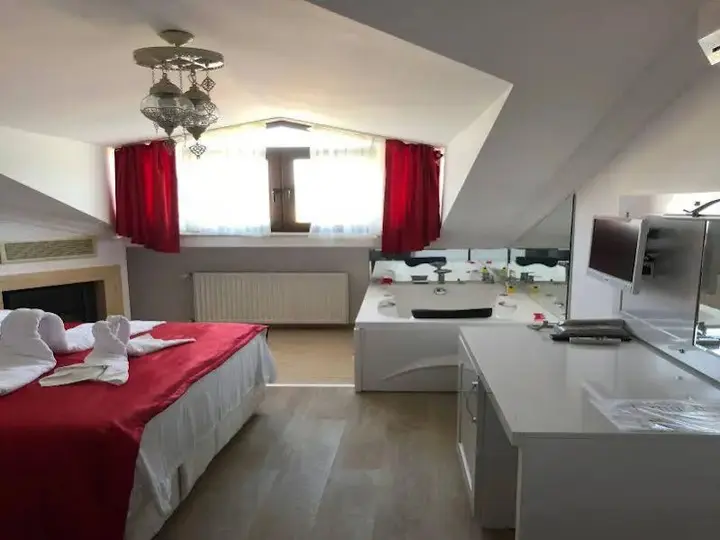 Сайл: Gunisigi Hotel
