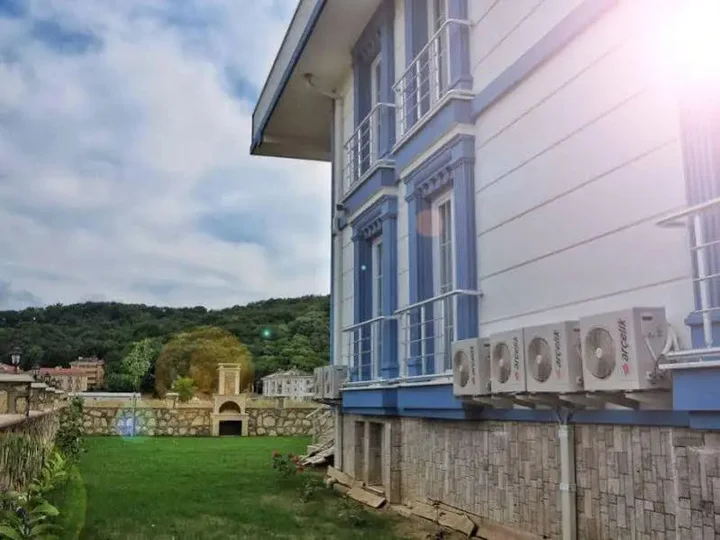 Сайл: Gunisigi Hotel