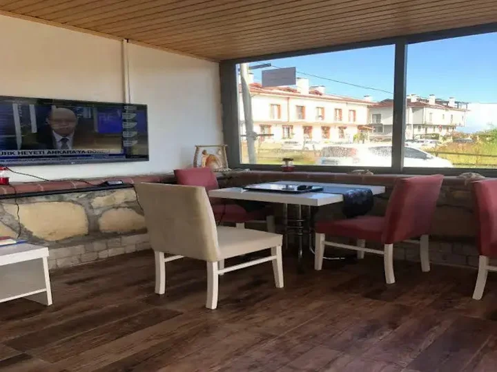 Сайл: Gunisigi Hotel