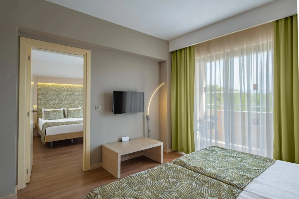 Окурджалар: A Good Life Utopia Family Resort