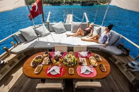 Бодрум: Barbaros Yachting Private Gulet 6 Cabins