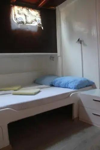 Бодрум: Barbaros Yachting Private Gulet 6 Cabins