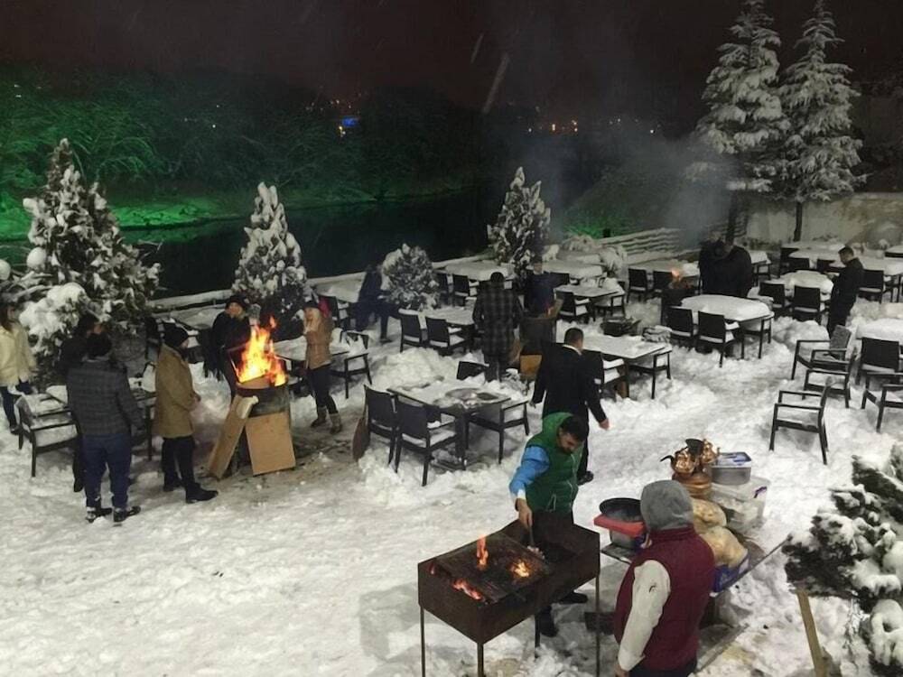 Кырыккале: Firuze Beyaz Saray Otel