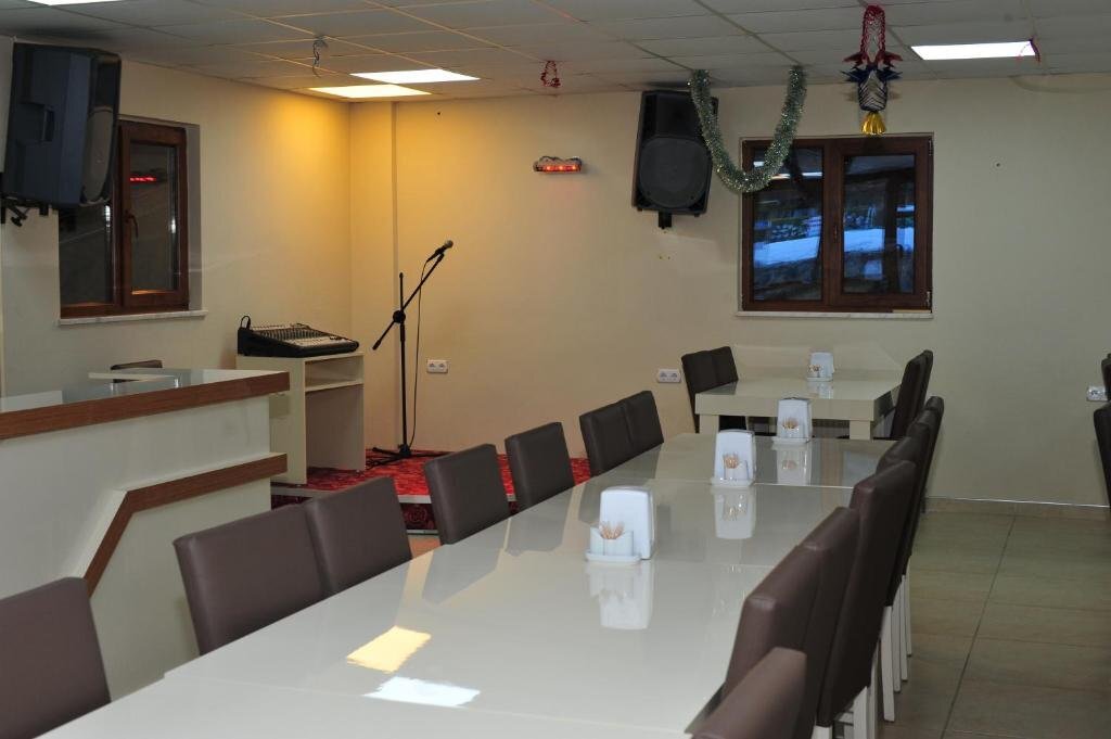Узунгёль: Cam Hotel & Restaurant 2