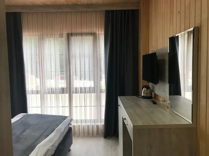 Узунгёль: Inci Otel
