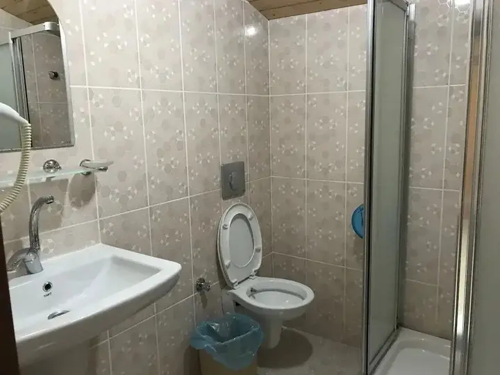 Узунгёль: Inci Otel