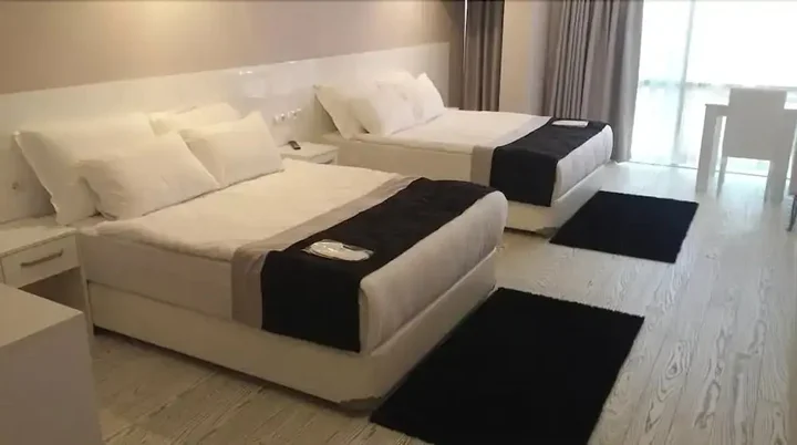 Усак: Kremon Hotel