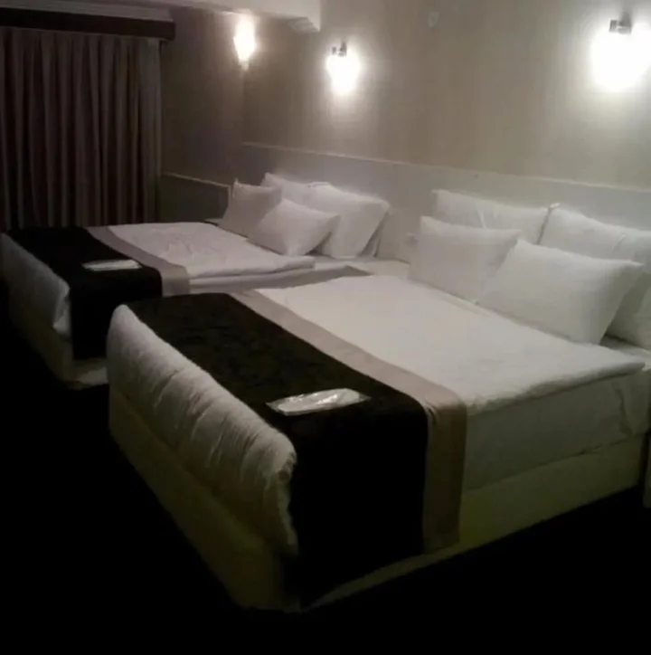 Усак: Kremon Hotel