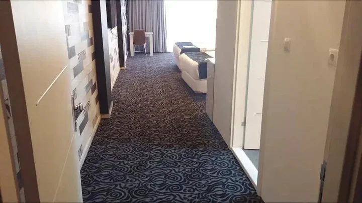 Усак: Kremon Hotel