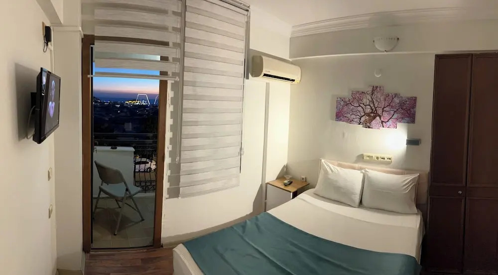 Кушадасы: HBS Hotel