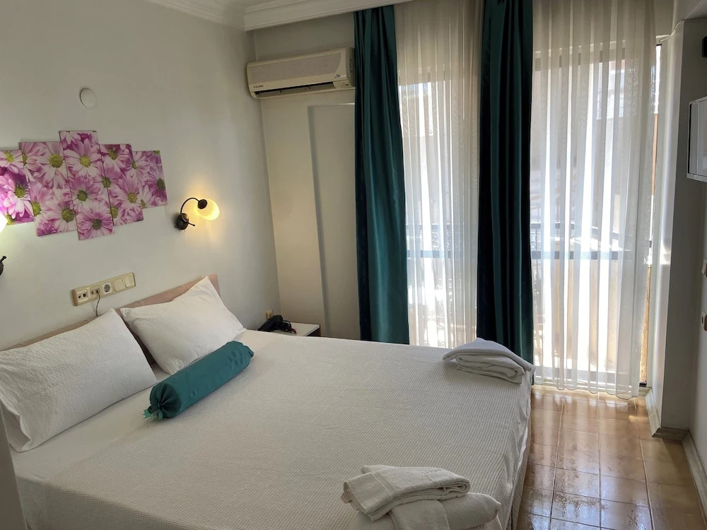 Кушадасы: HBS Hotel