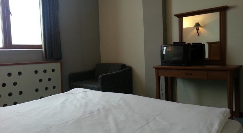 Османгази: Ak Hotel