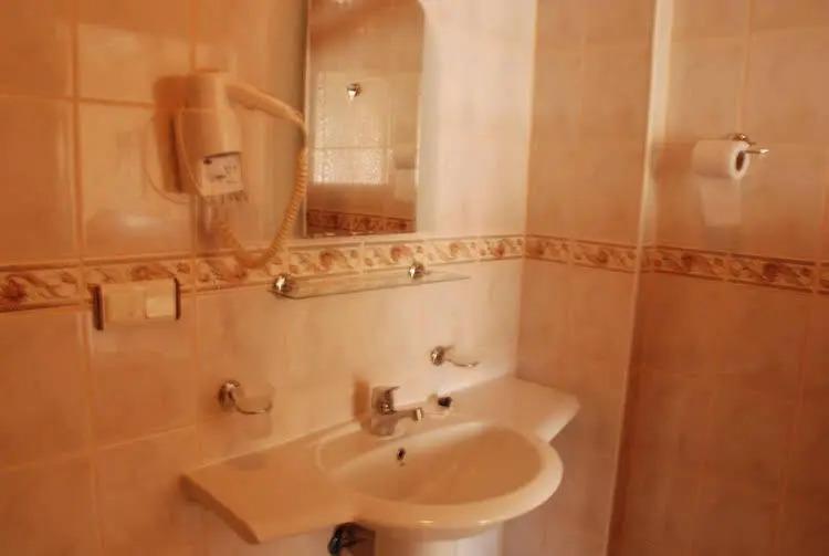 Дальян: Donmez Hotel