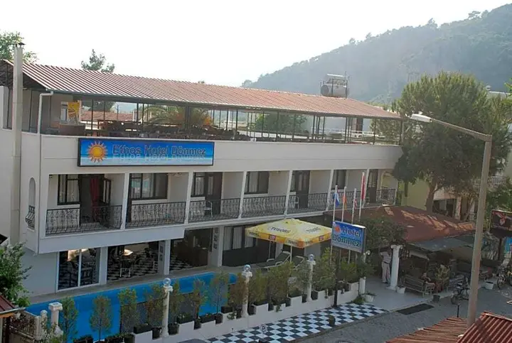Дальян: Donmez Hotel